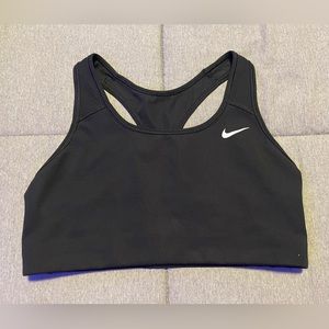 Nike Swoosh Medium support